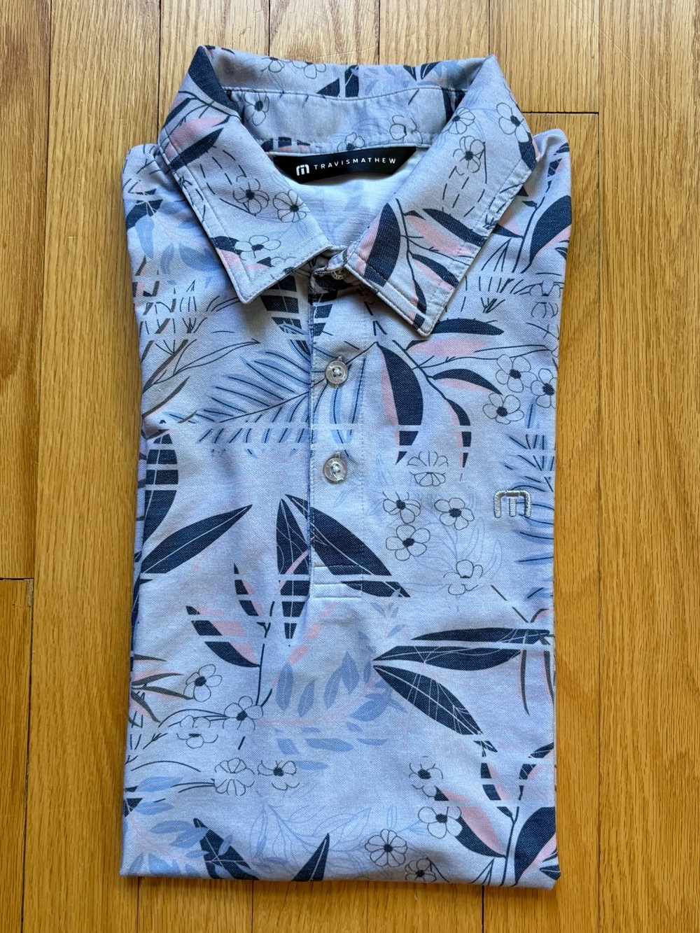 Travis Mathew Men’s Short Sleeve Performance Polo Shirt Medium Gray Blue Floral